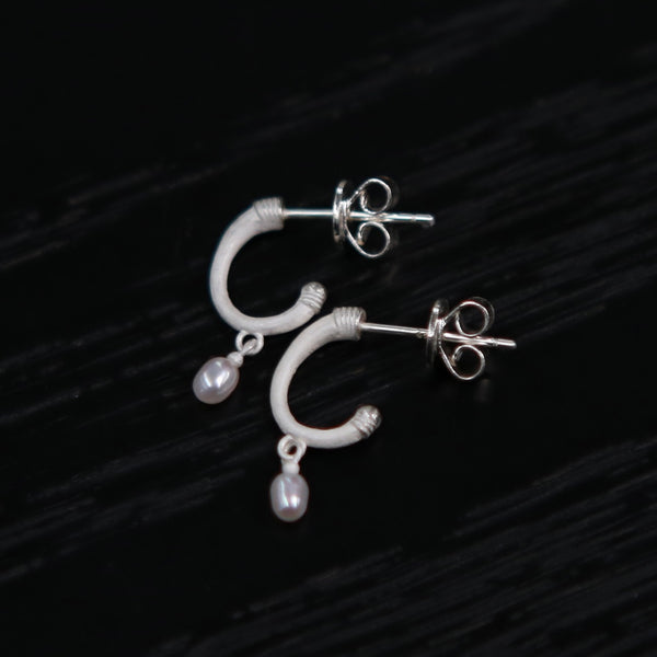 OLIO E ACETO Silver Pearl Drop Earrings OLIO-OA13E16-YZZB Silver/Pearl White
